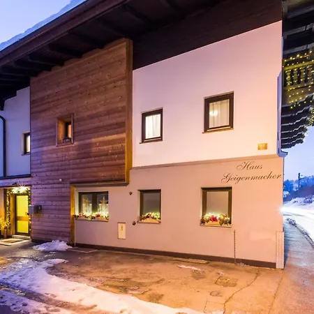 Haus Geigenmacher هوبفغراتن إم بريكسنتال